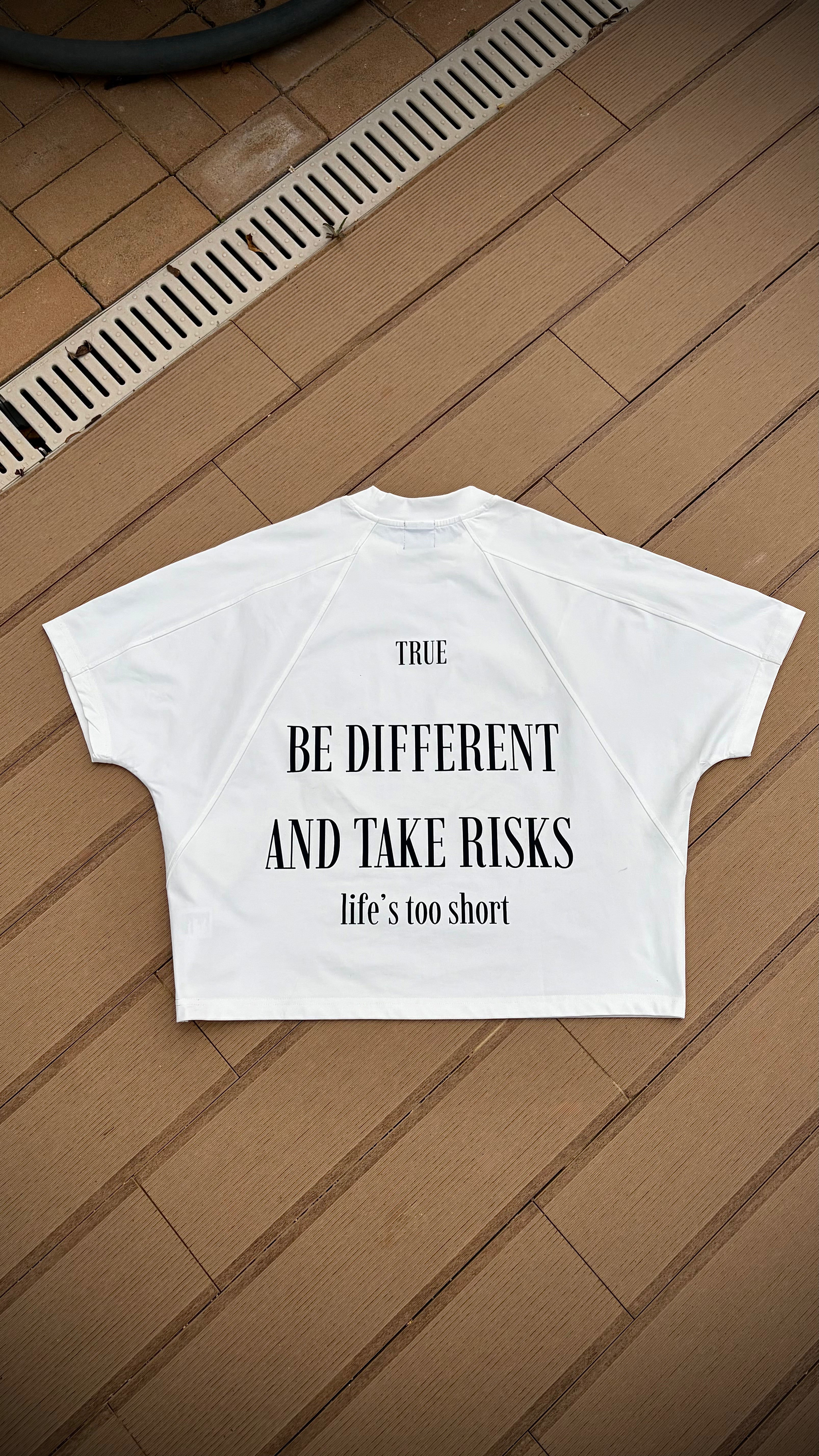 TRUE STRTWR Different White Tee