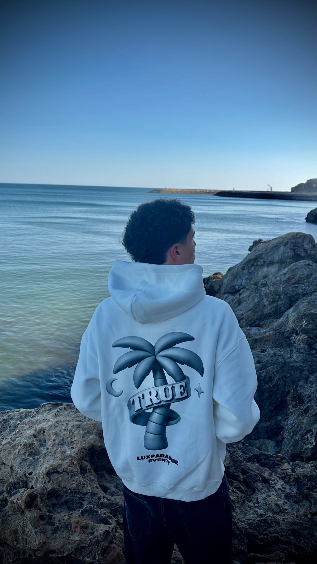x LUXPARADISE White Sweat