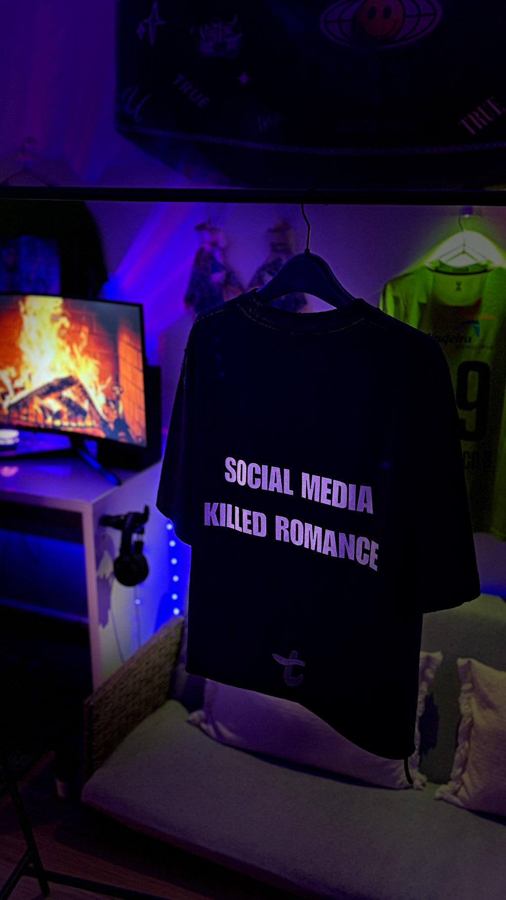 TRUE STRTWR Social Media Killed Romance Tee
