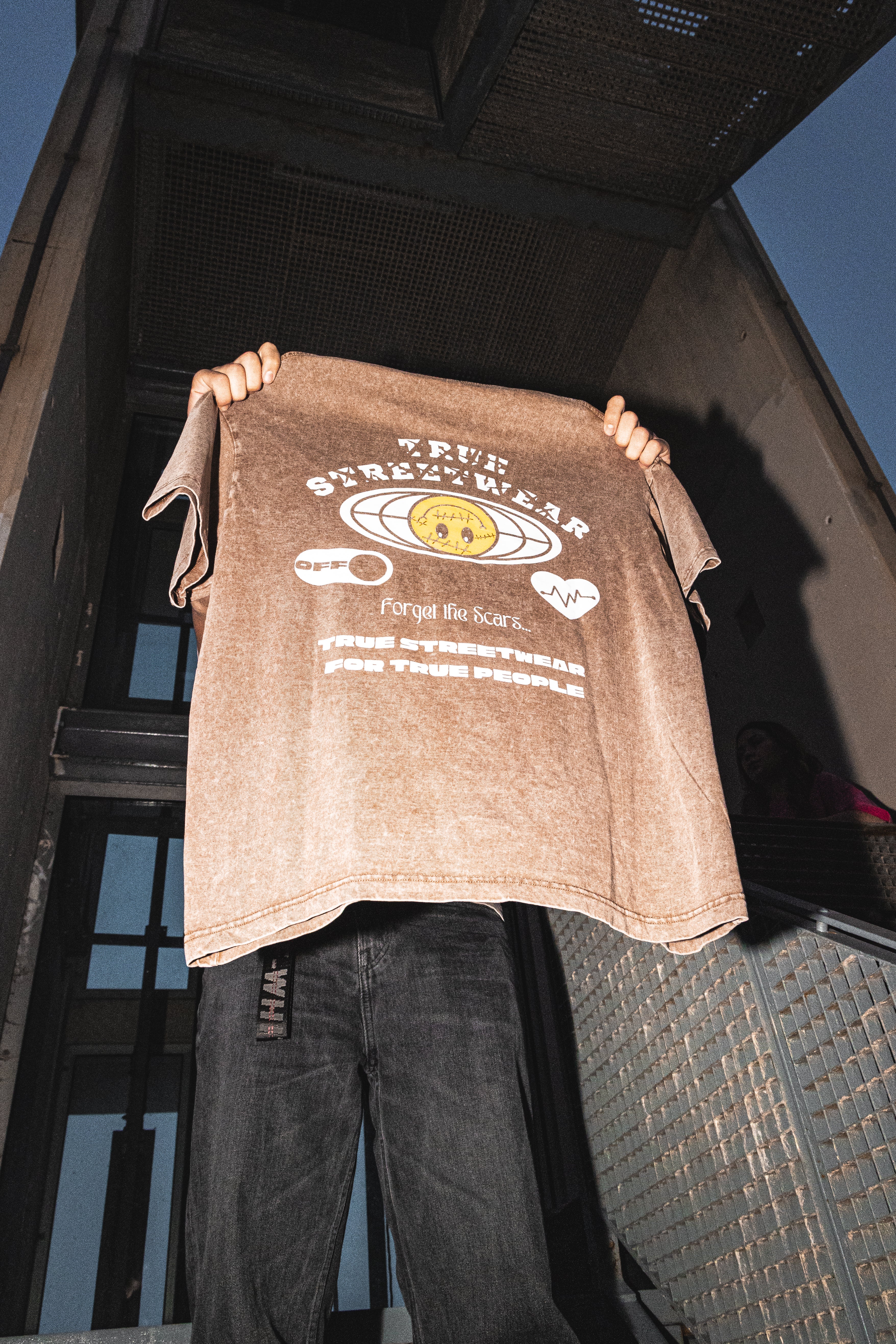 TRUE STRTWR Washed Brown Tee