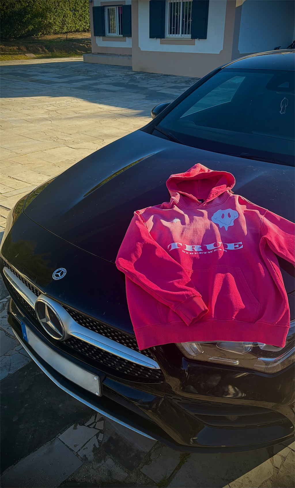 TRUE STREETWEAR Pink Hoodie