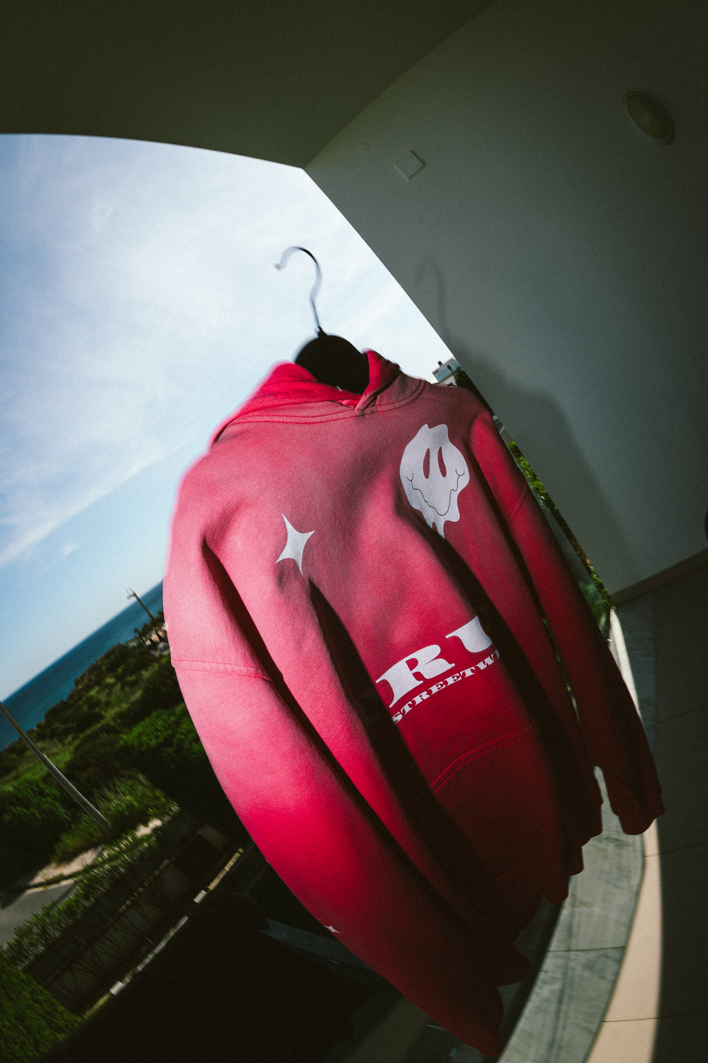 TRUE STREETWEAR Pink Hoodie